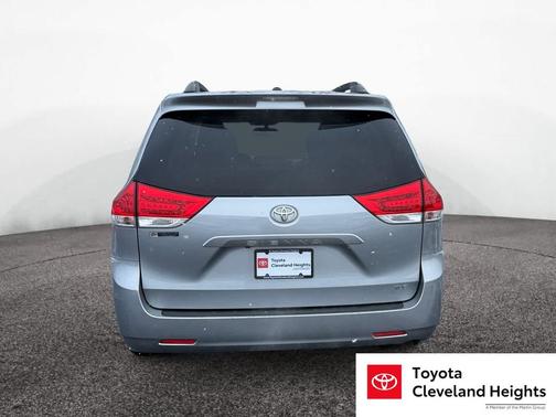 2014 Toyota Sienna XLE