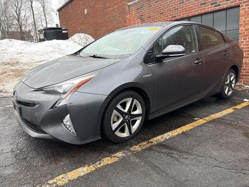 2016 Toyota Prius Four Touring
