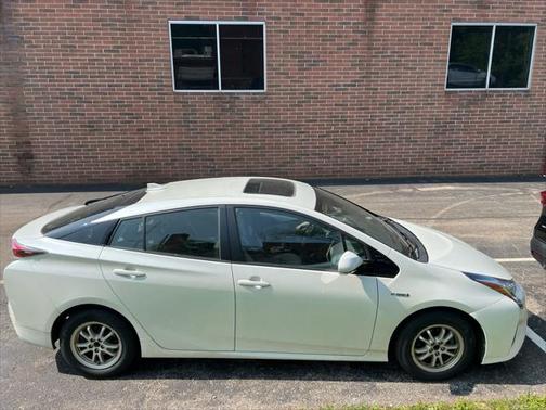 2016 Toyota Prius Four