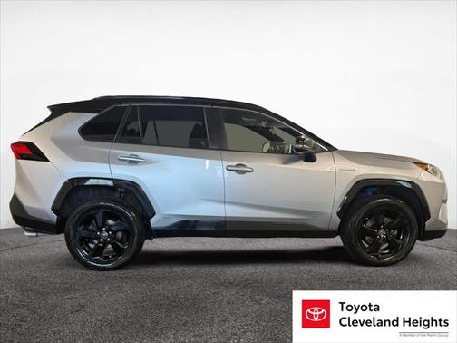 2019 Toyota RAV4 Hybrid SE