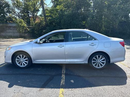 2014 Toyota Camry XLE