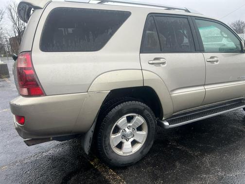 Dorado Gold Pearl 2004 Toyota 4Runner Limited
