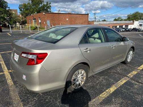 2013 Toyota Camry LE