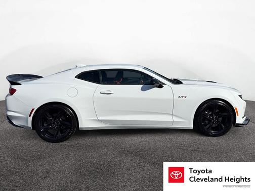 2022 Chevrolet Camaro RWD Coupe LT1