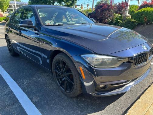 Mediterranean Blue Metallic 2016 BMW 320 i