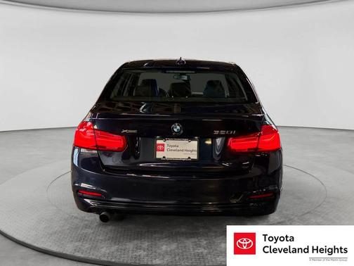 Mediterranean Blue Metallic 2016 BMW 320 i