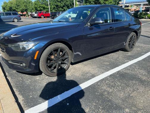 Mediterranean Blue Metallic 2016 BMW 320 i