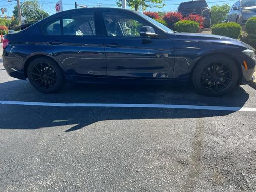 Mediterranean Blue Metallic 2016 BMW 320 i