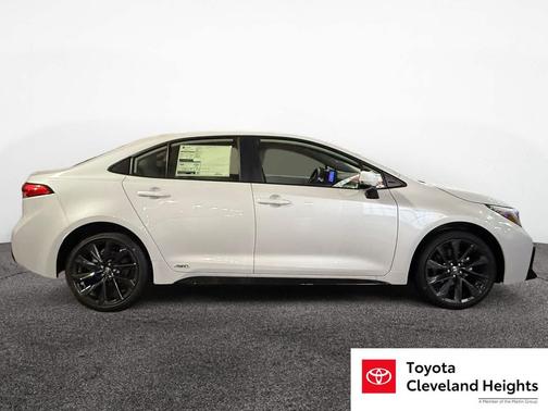 2026 Toyota Corolla Hybrid SE