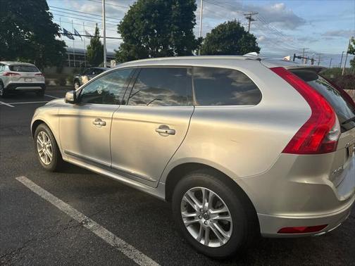 2016 Volvo XC60 T5 Drive-E Platinum