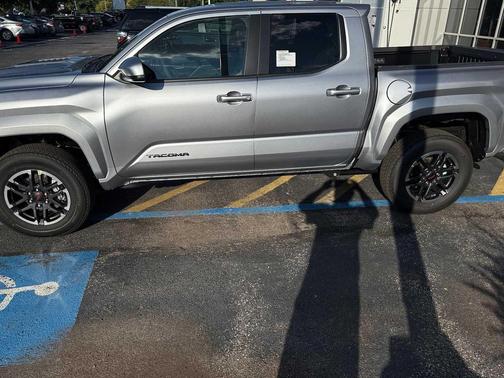 2025 Toyota Tacoma TRD Sport