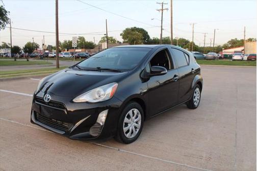 2016 Toyota Prius c Two