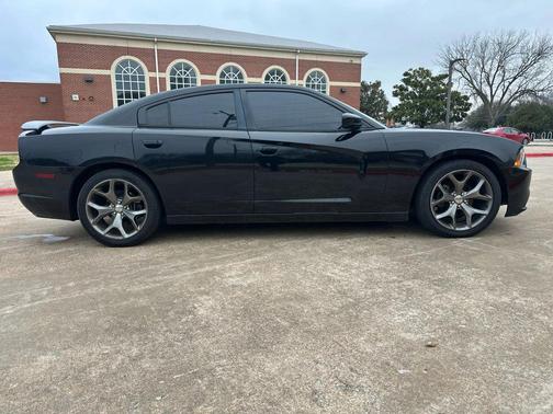 2014 Dodge Charger SXT