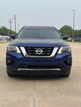 2017 Nissan Pathfinder SV