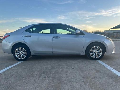 2015 Toyota Corolla LE Plus