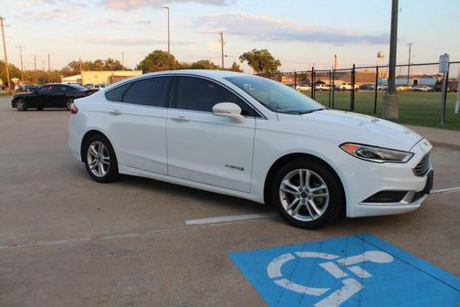 2018 Ford Fusion Hybrid SE