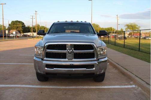 2017 RAM 2500 Tradesman Crew Cab 4x4 6'4' Box