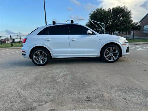 2017 Audi Q3 2.0T Prestige