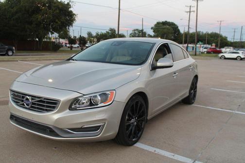 2017 Volvo S60 Inscription T5 Platinum