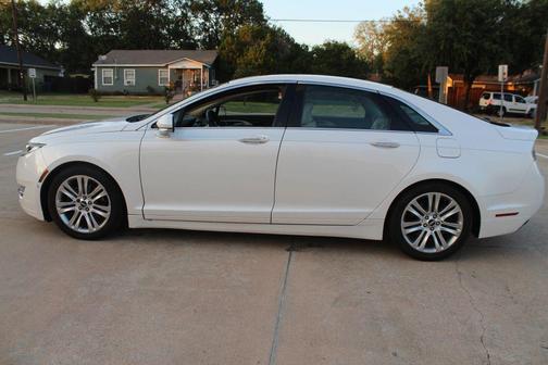 2016 Lincoln MKZ Base