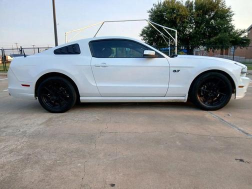 2014 Ford Mustang V6 Premium