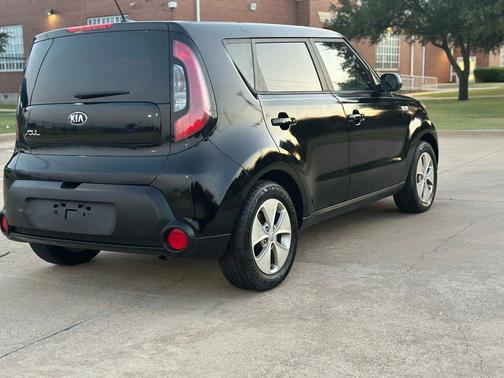 2016 Kia Soul Base