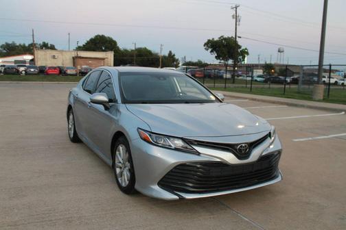 2020 Toyota Camry LE