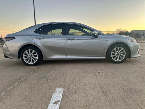2021 Toyota Camry LE