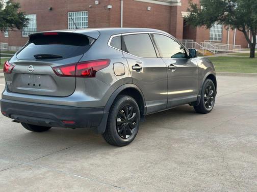 2018 Nissan Rogue Sport S