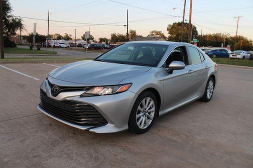 2018 Toyota Camry LE