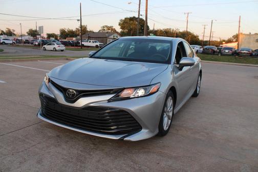 2018 Toyota Camry LE