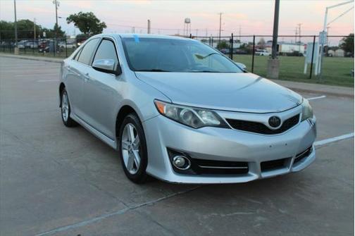 2014 Toyota Camry SE