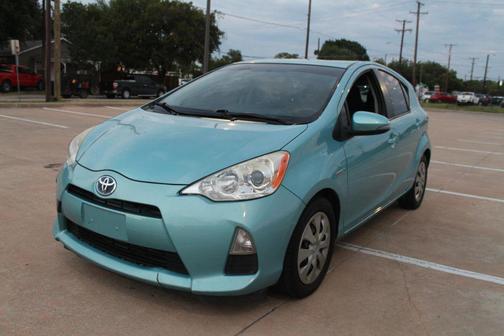 2014 Toyota Prius c Two