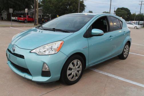 2014 Toyota Prius c Two