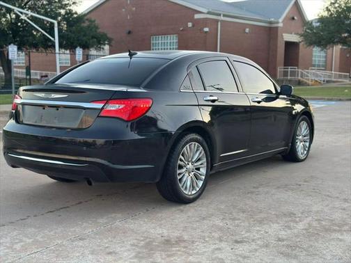 2012 Chrysler 200 Limited