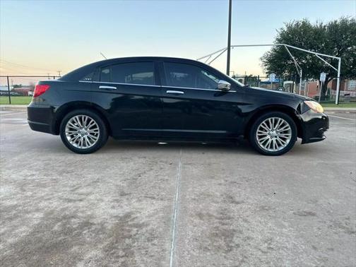 2012 Chrysler 200 Limited
