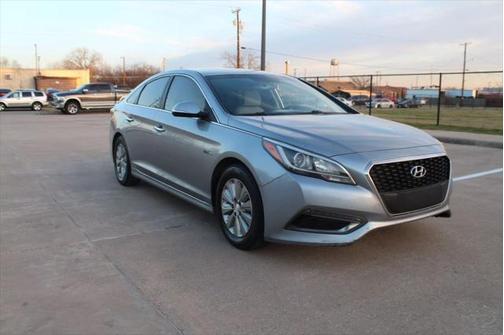 2016 Hyundai SONATA Hybrid SE
