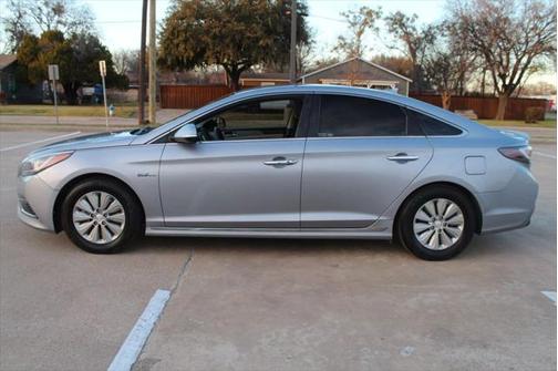 2016 Hyundai SONATA Hybrid SE