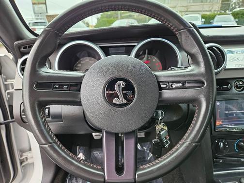 2007 Ford Shelby GT500 Base