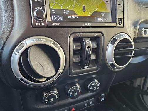 2018 Jeep Wrangler JK Unlimited Sahara