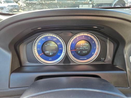 2012 Volvo XC60 T6 R-Design Platinum