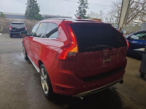 2012 Volvo XC60 T6 R-Design Platinum