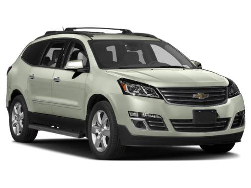 Iridescent Pearl Tricoat 2016 Chevrolet Traverse LTZ