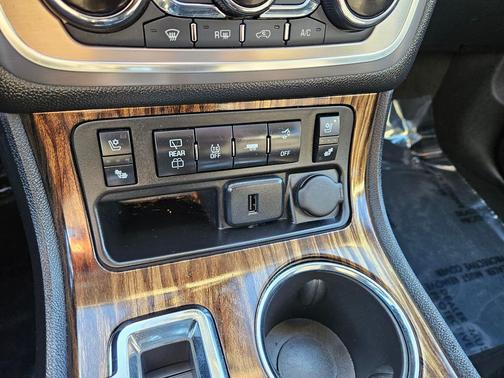 2016 GMC Acadia Denali