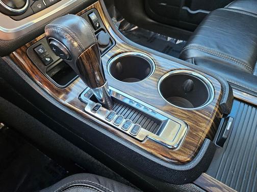 2016 GMC Acadia Denali