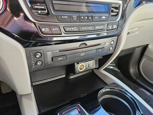 2017 Honda Pilot Elite