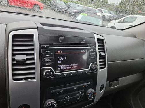 2017 Nissan Frontier SV