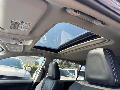 2017 Toyota RAV4 Platinum
