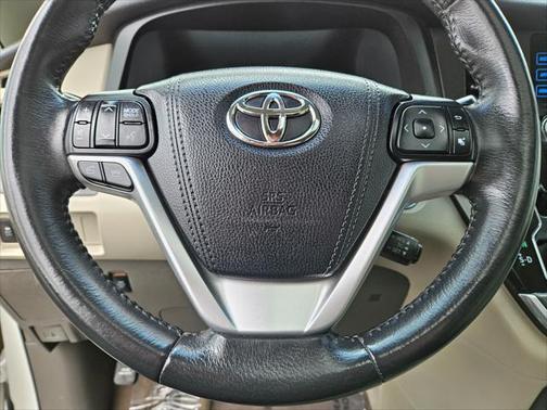2016 Toyota Sienna XLE