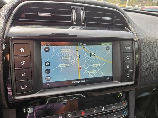 2018 Jaguar F-PACE 25t Premium